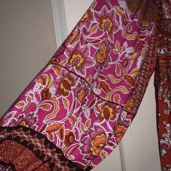 Vici bohemian top with balloon sleeves - Picture 2 of 2